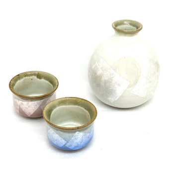 Sake Set- Tokkuri and Two Cups - Silver Foil